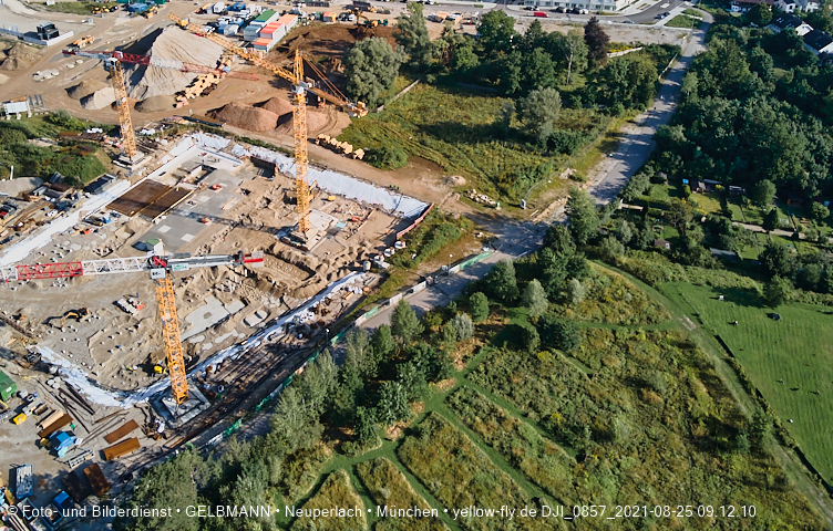 25.08.2021 - Baustelle Pandion Verde und DEMOS-Baustelle im Alexisqaurtier