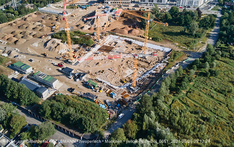 25.08.2021 - Baustelle Pandion Verde und DEMOS-Baustelle im Alexisqaurtier