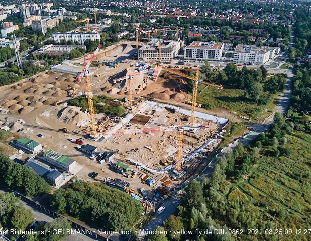 25.08.2021 - Baustelle Pandion Verde und DEMOS-Baustelle im Alexisqaurtier