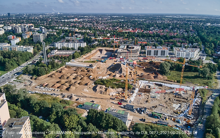 25.08.2021 - Baustelle Pandion Verde und DEMOS-Baustelle im Alexisqaurtier