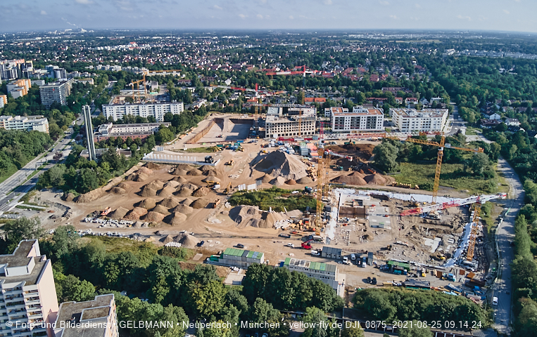 25.08.2021 - Baustelle Pandion Verde und DEMOS-Baustelle im Alexisqaurtier