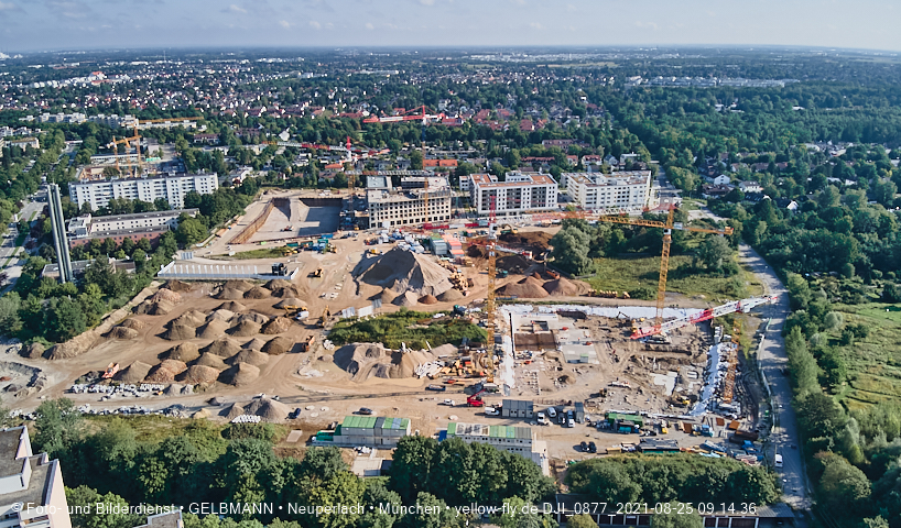 25.08.2021 - Baustelle Pandion Verde und DEMOS-Baustelle im Alexisqaurtier