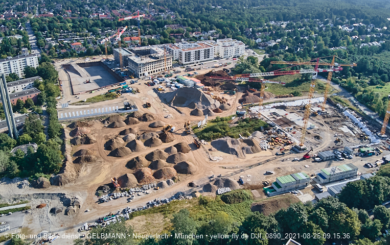 25.08.2021 - Baustelle Pandion Verde und DEMOS-Baustelle im Alexisqaurtier