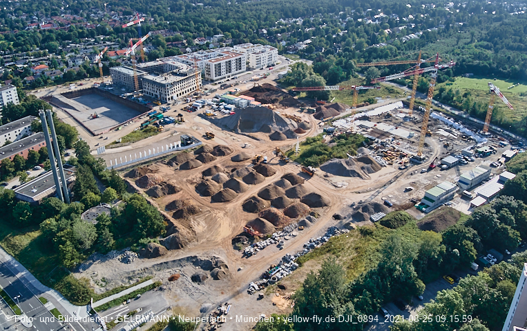 25.08.2021 - Baustelle Pandion Verde und DEMOS-Baustelle im Alexisqaurtier