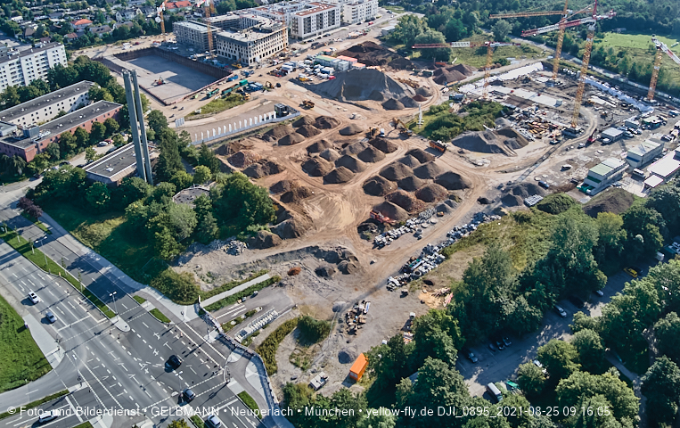 25.08.2021 - Baustelle Pandion Verde und DEMOS-Baustelle im Alexisqaurtier