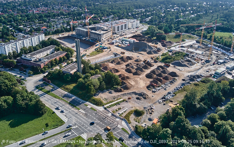 25.08.2021 - Baustelle Pandion Verde und DEMOS-Baustelle im Alexisqaurtier