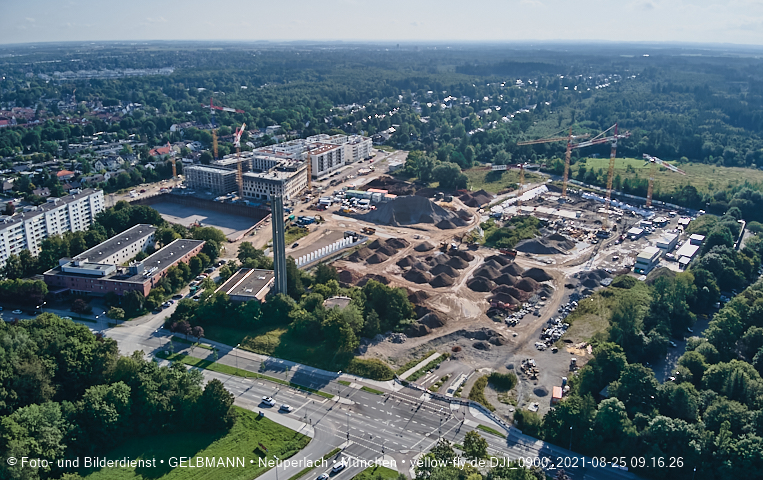 25.08.2021 - Baustelle Pandion Verde und DEMOS-Baustelle im Alexisqaurtier