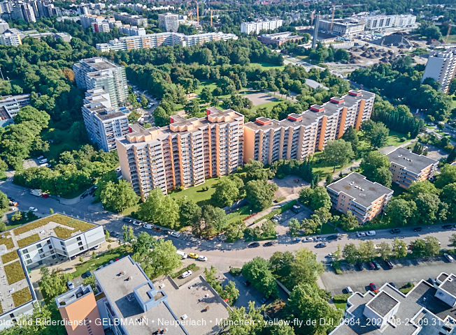 25.08.2021 - Baustelle Annette-Kolb-Anger und Kafkastraße mit Umgebung