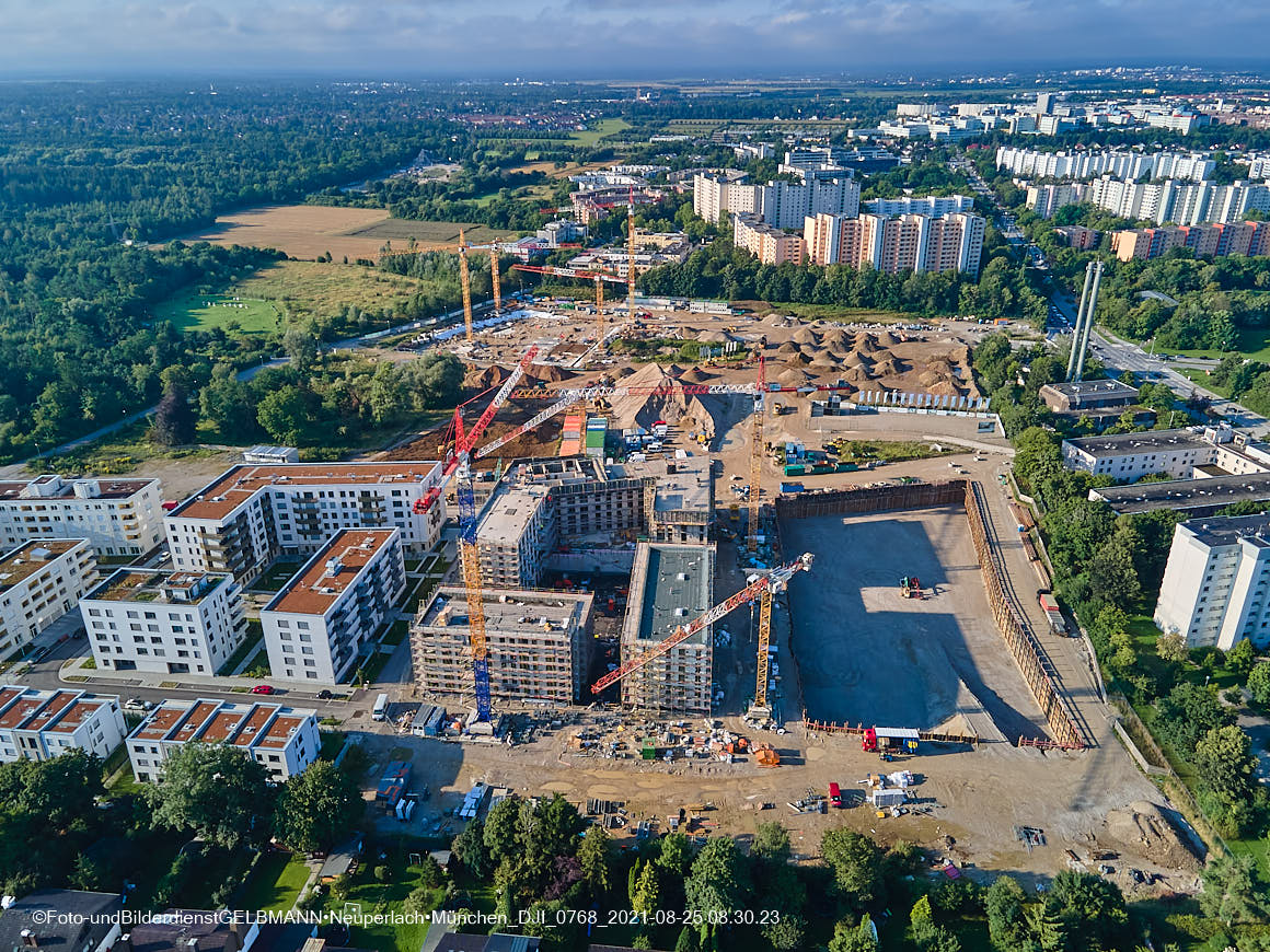 25.08.2020 - Luftaufnahmen vom Alexisquartier in Neuperlach in östlicher Richtung