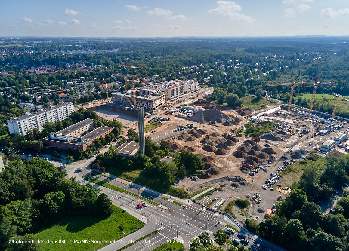 25.08.2021 - Luftaufnahmen und Rundumblick von der Ständlerstrasse und Karl-Marx-Ring auf das östliche Neuperlach