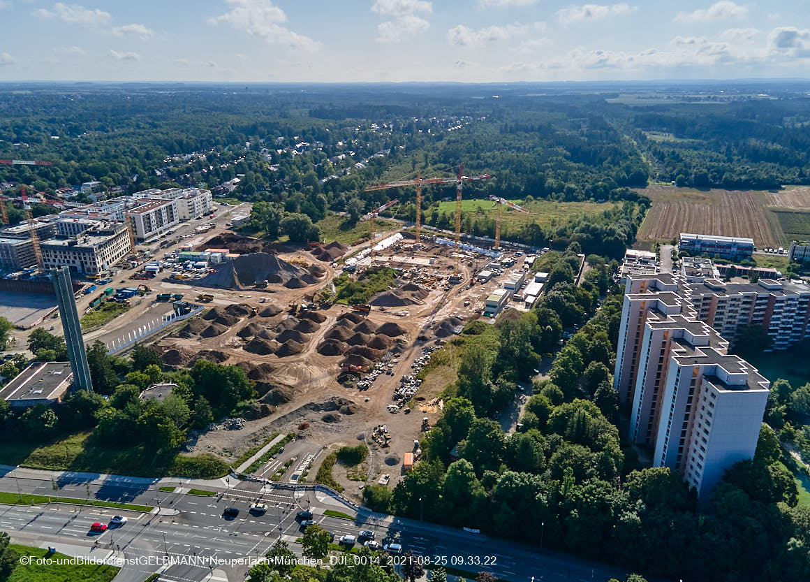 25.08.2021 - Luftaufnahmen und Rundumblick von der Ständlerstrasse und Karl-Marx-Ring auf das östliche Neuperlach