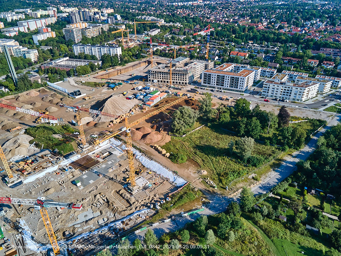 25.08.2020 - Luftaufnahmen vom Alexisquartier in Neuperlach in nördlicher Richtung