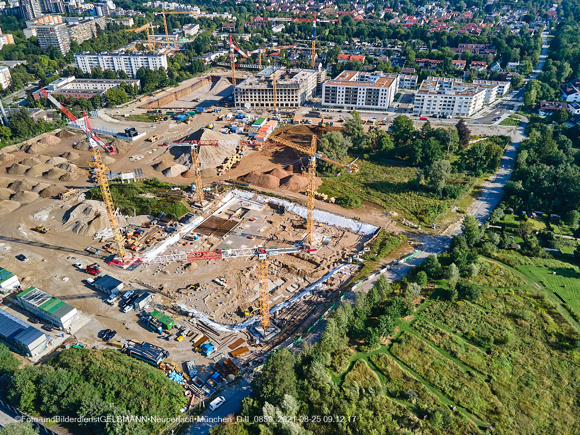 25.08.2020 - Luftaufnahmen vom Alexisquartier in Neuperlach in nördlicher Richtung
