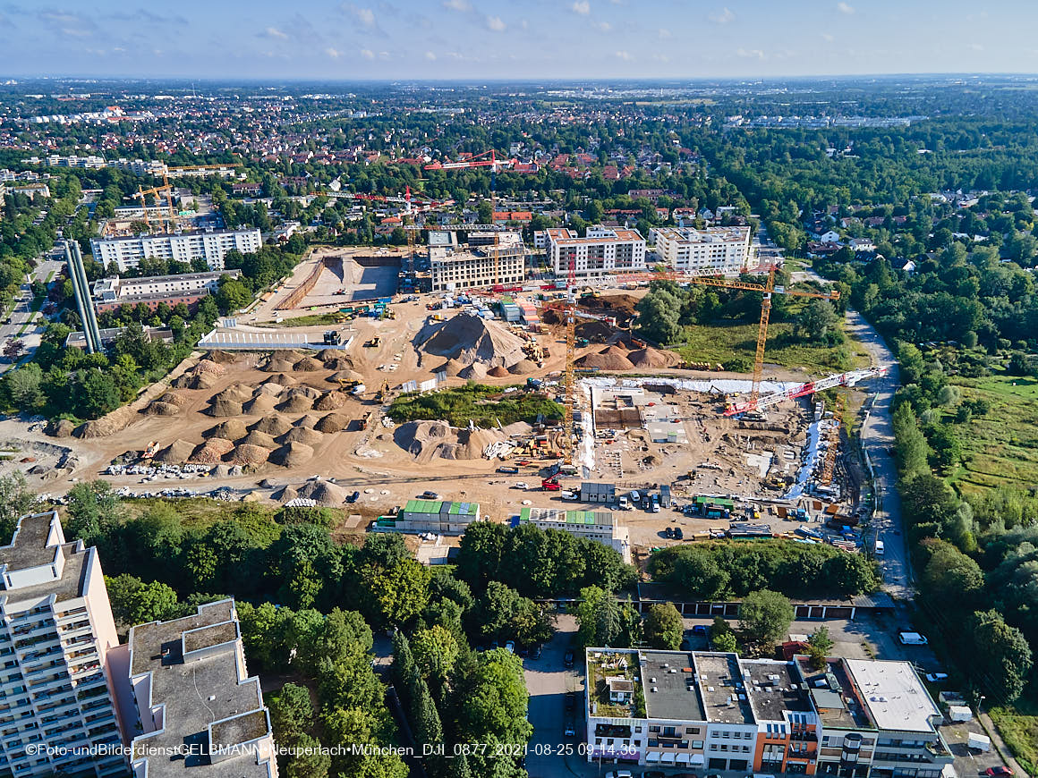25.08.2020 - Luftaufnahmen vom Alexisquartier in Neuperlach in nördlicher Richtung