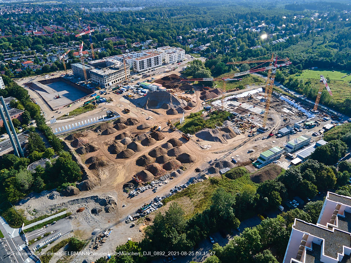 25.08.2020 - Luftaufnahmen vom Alexisquartier in Neuperlach in nördlicher Richtung