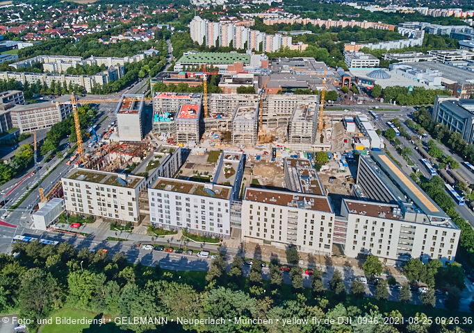 25.08.2021 - Luftaufnahmen und Rundumblick auf das neue Perlach PLaza, der neuen Mitte von Neuperlach