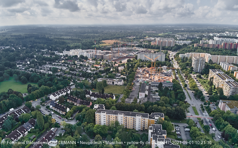 01.09.2021 - Blick zum Alexisquartier, dem Neubau der Grundschule und ins Marx-Zentrum