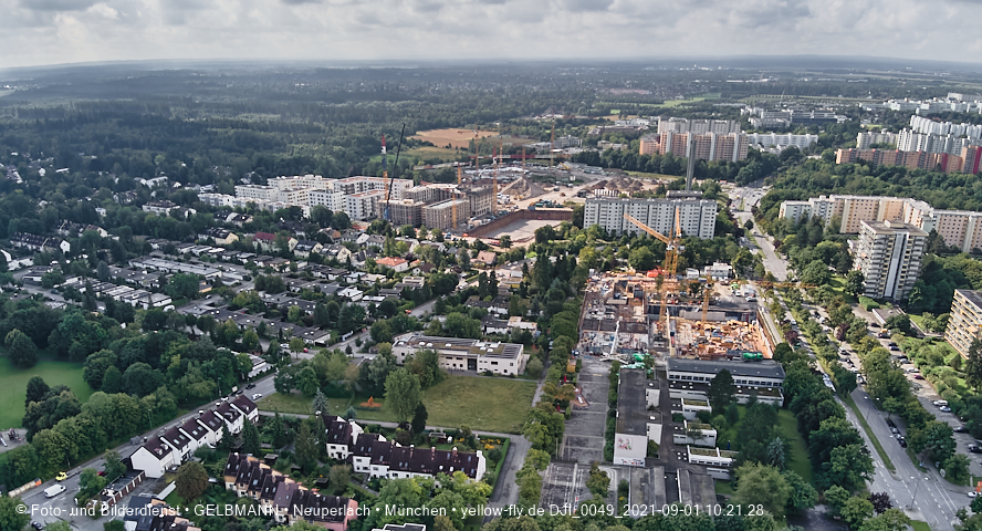 01.09.2021 - Blick zum Alexisquartier, dem Neubau der Grundschule und ins Marx-Zentrum