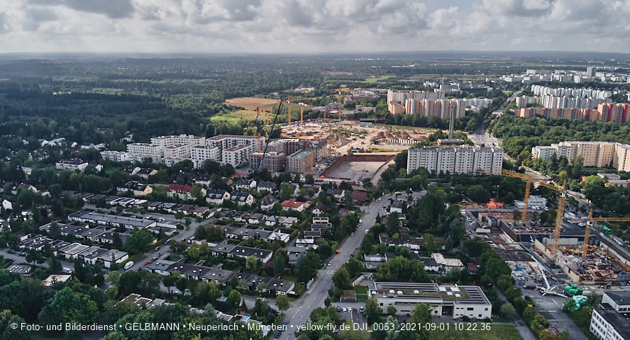 01.09.2021 - Blick zum Alexisquartier, dem Neubau der Grundschule und ins Marx-Zentrum