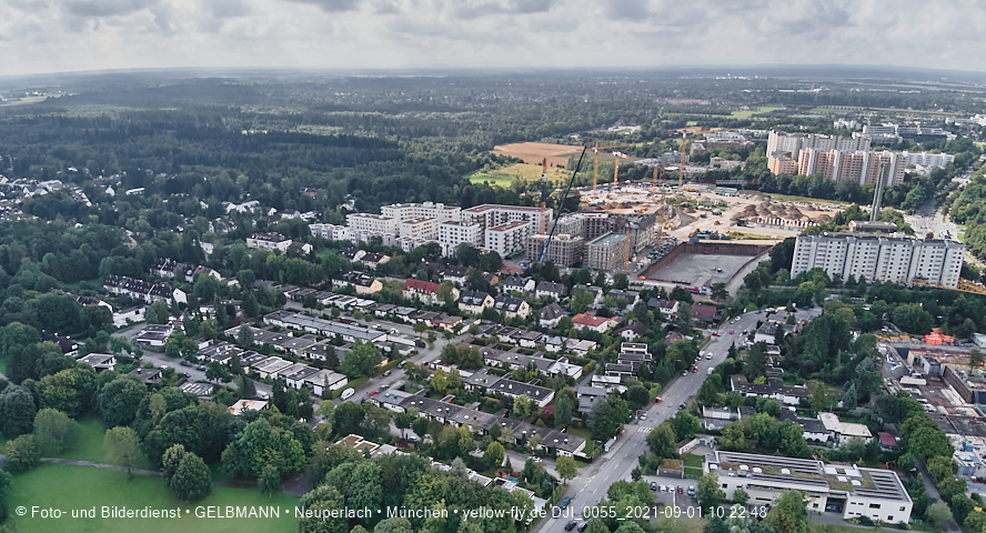 01.09.2021 - Blick zum Alexisquartier, dem Neubau der Grundschule und ins Marx-Zentrum
