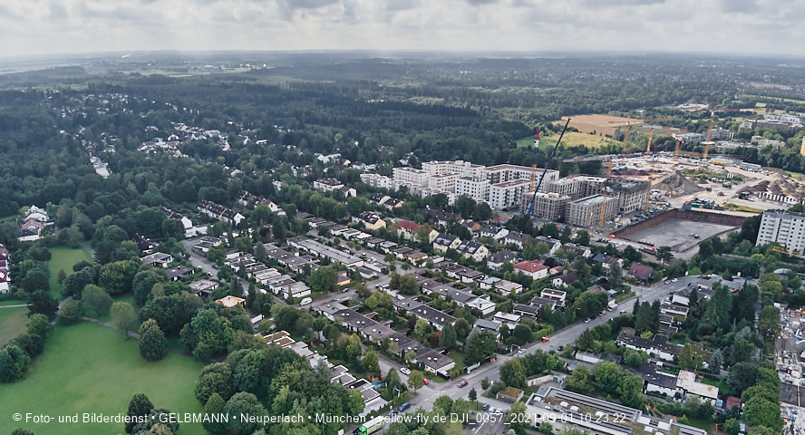 01.09.2021 - Blick zum Alexisquartier, dem Neubau der Grundschule und ins Marx-Zentrum