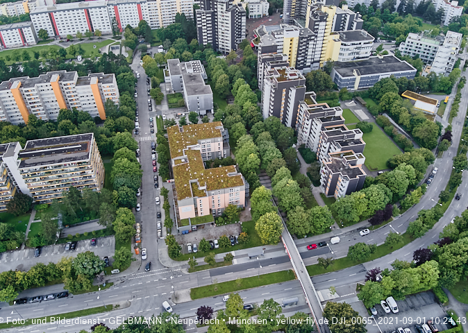 01.09.2021 - Blick zum Alexisquartier, dem Neubau der Grundschule und ins Marx-Zentrum