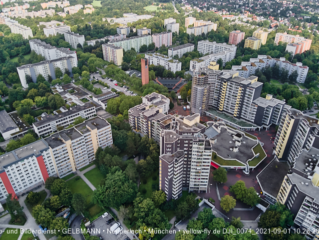 01.09.2021 - Blick zum Alexisquartier, dem Neubau der Grundschule und ins Marx-Zentrum