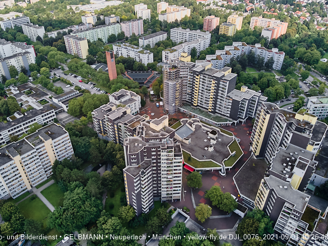 01.09.2021 - Blick zum Alexisquartier, dem Neubau der Grundschule und ins Marx-Zentrum
