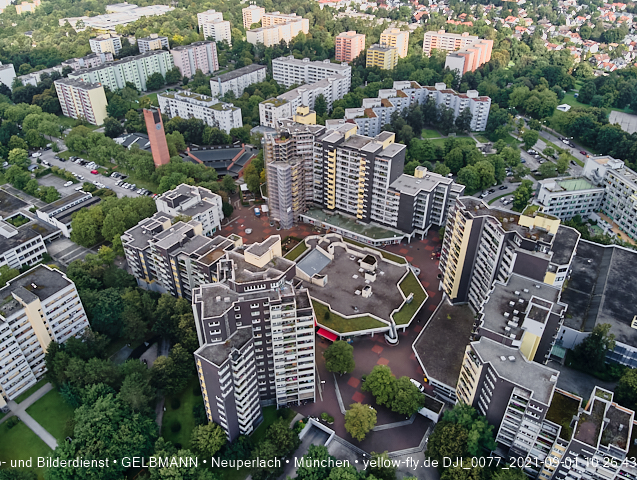01.09.2021 - Blick zum Alexisquartier, dem Neubau der Grundschule und ins Marx-Zentrum