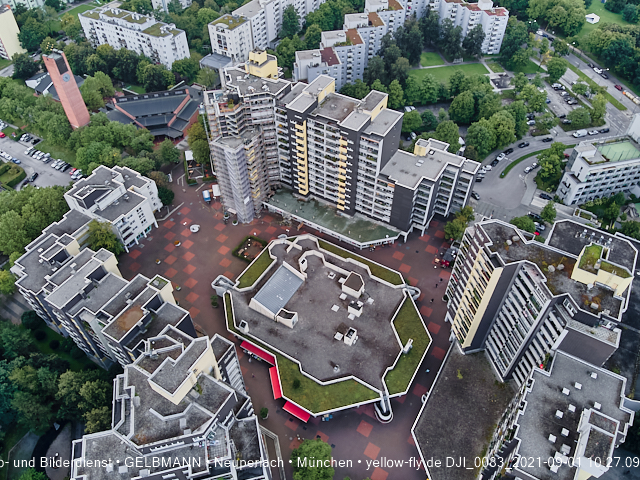 01.09.2021 - Blick zum Alexisquartier, dem Neubau der Grundschule und ins Marx-Zentrum