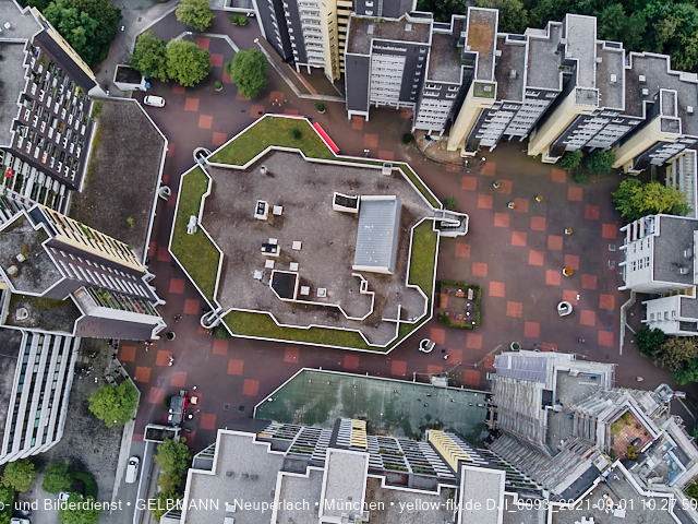 01.09.2021 - Blick zum Alexisquartier, dem Neubau der Grundschule und ins Marx-Zentrum