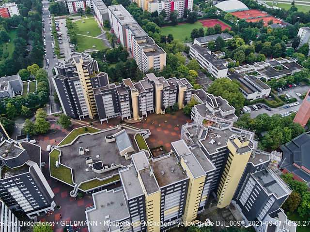 01.09.2021 - Blick zum Alexisquartier, dem Neubau der Grundschule und ins Marx-Zentrum