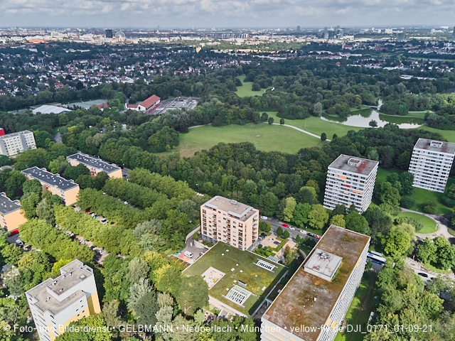 01.09.2021 - Abrissbaustelle Quiddezentrum und Blick zum Ostpark