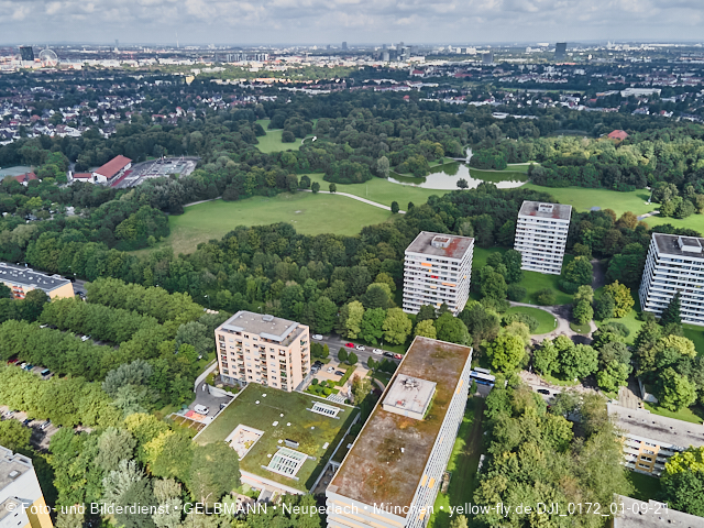 01.09.2021 - Abrissbaustelle Quiddezentrum und Blick zum Ostpark