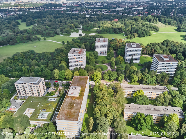 01.09.2021 - Abrissbaustelle Quiddezentrum und Blick zum Ostpark