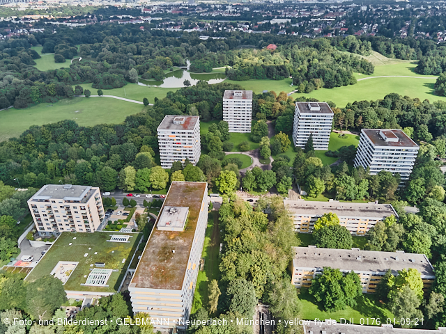 01.09.2021 - Abrissbaustelle Quiddezentrum und Blick zum Ostpark