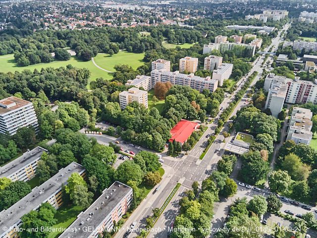 01.09.2021 - Abrissbaustelle Quiddezentrum und Blick zum Ostpark