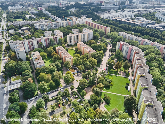 01.09.2021 - Abrissbaustelle Quiddezentrum und Blick zum Ostpark