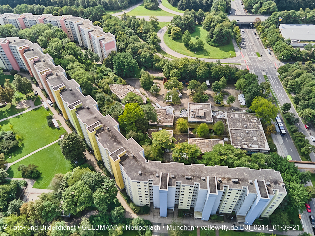 01.09.2021 - Abrissbaustelle Quiddezentrum und Blick zum Ostpark
