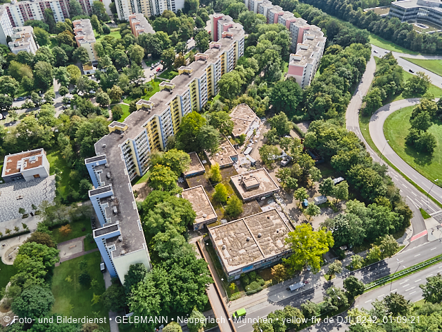 01.09.2021 - Abrissbaustelle Quiddezentrum und Blick zum Ostpark