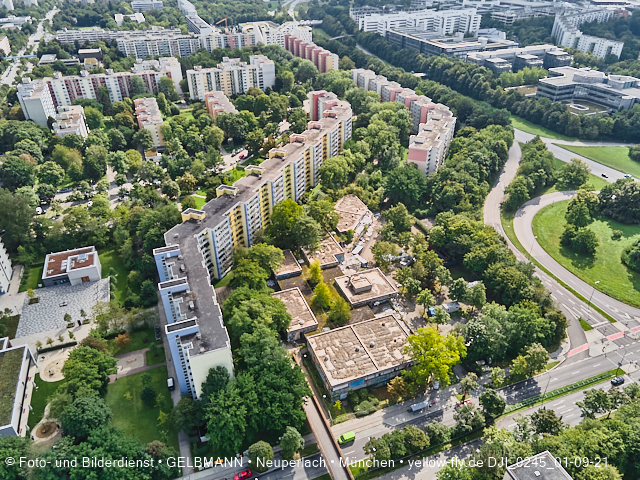 01.09.2021 - Abrissbaustelle Quiddezentrum und Blick zum Ostpark