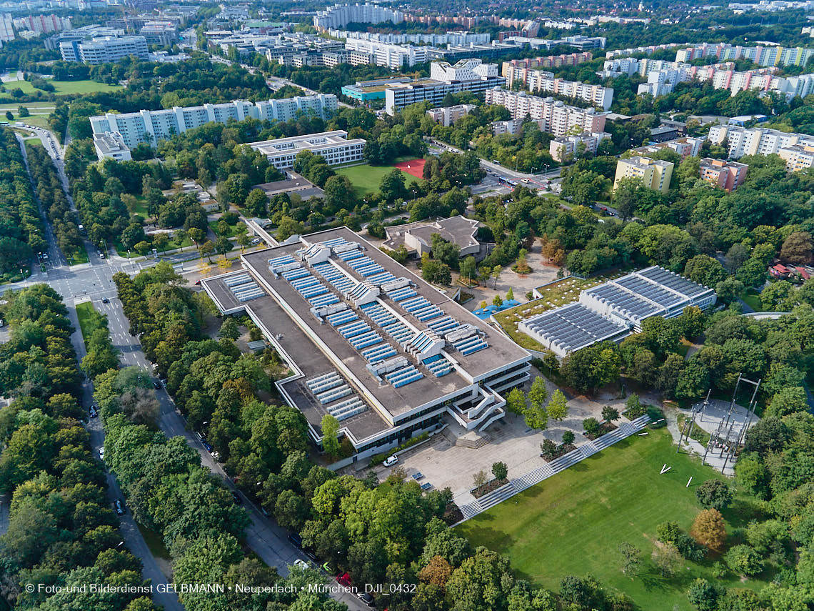 09.09.2021 - Die Heinrich-Wieland-Straße in Neuperlach