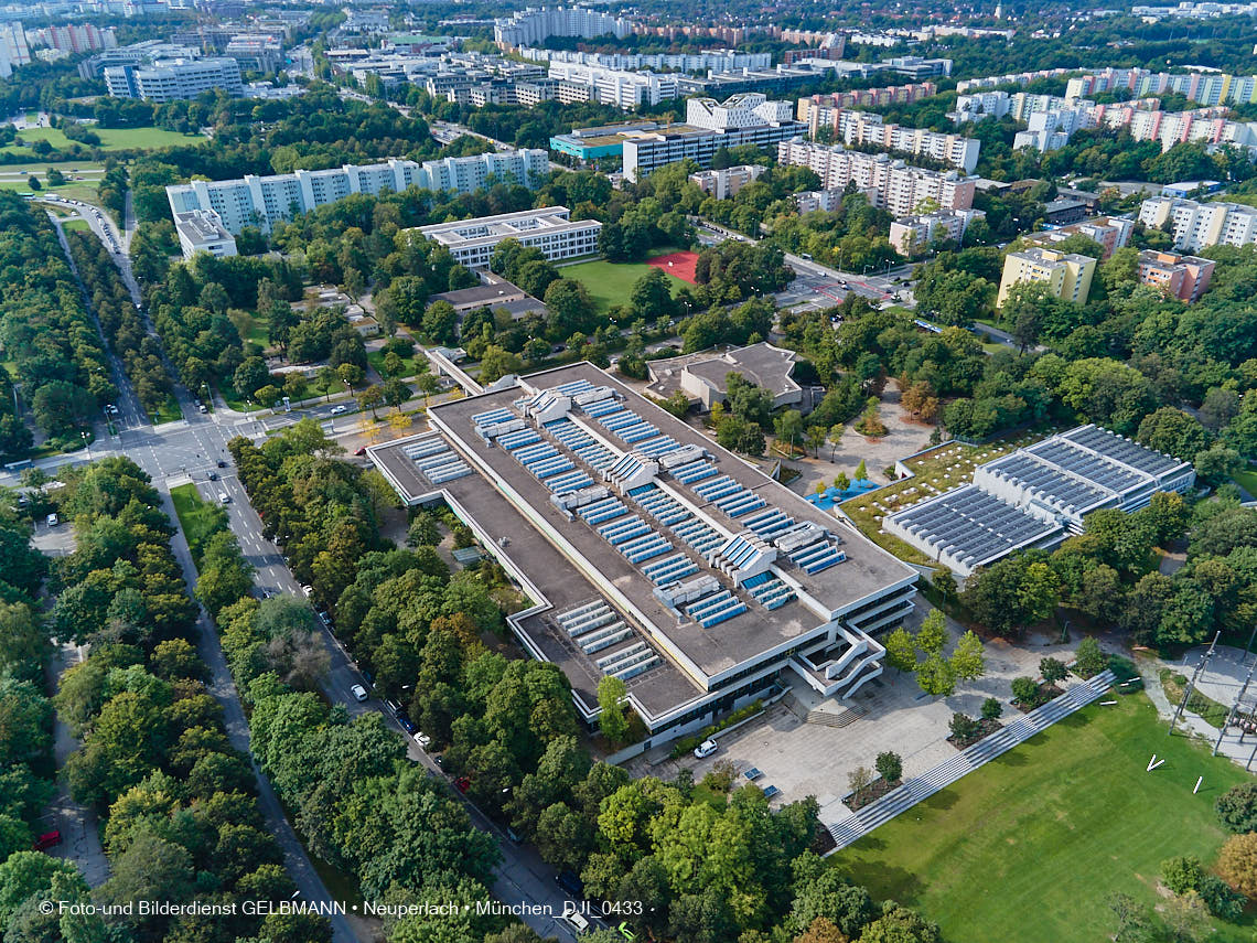 09.09.2021 - Die Heinrich-Wieland-Straße in Neuperlach