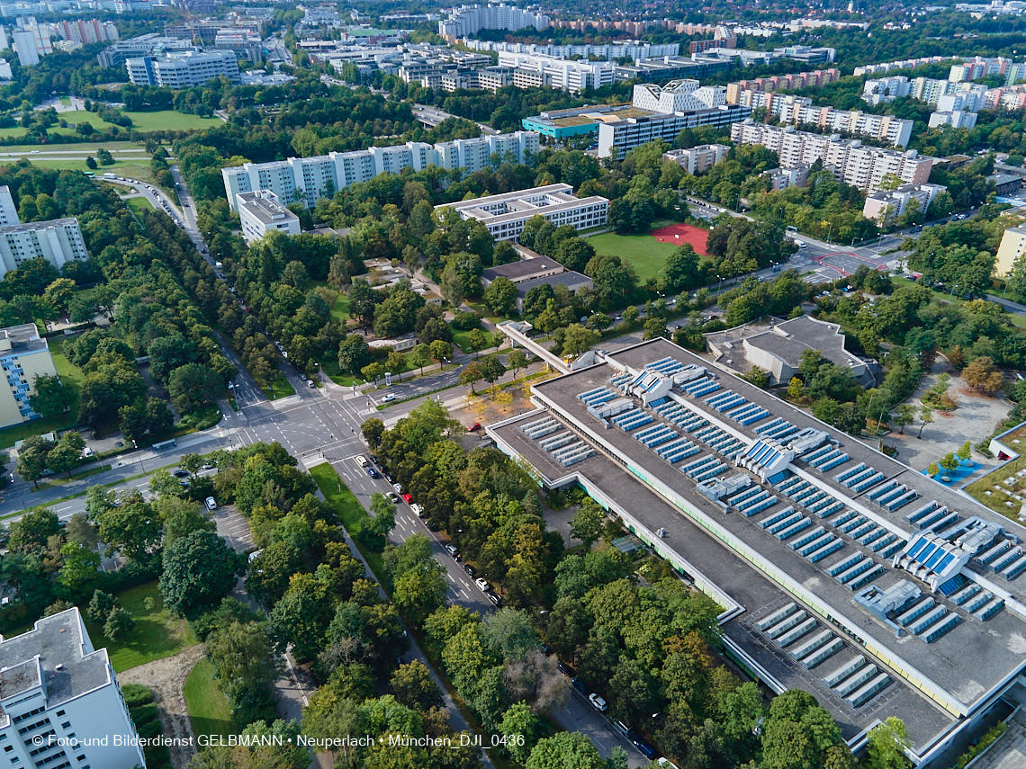 09.09.2021 - Die Heinrich-Wieland-Straße in Neuperlach