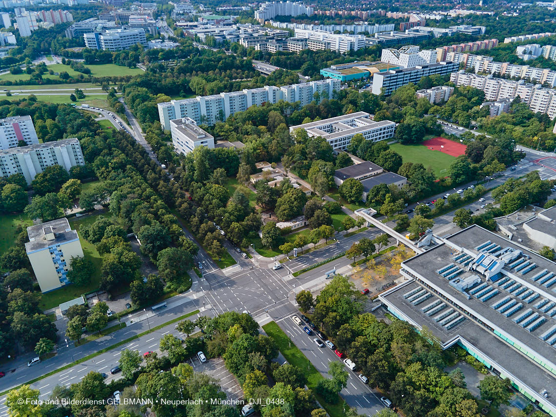 09.09.2021 - Die Heinrich-Wieland-Straße in Neuperlach