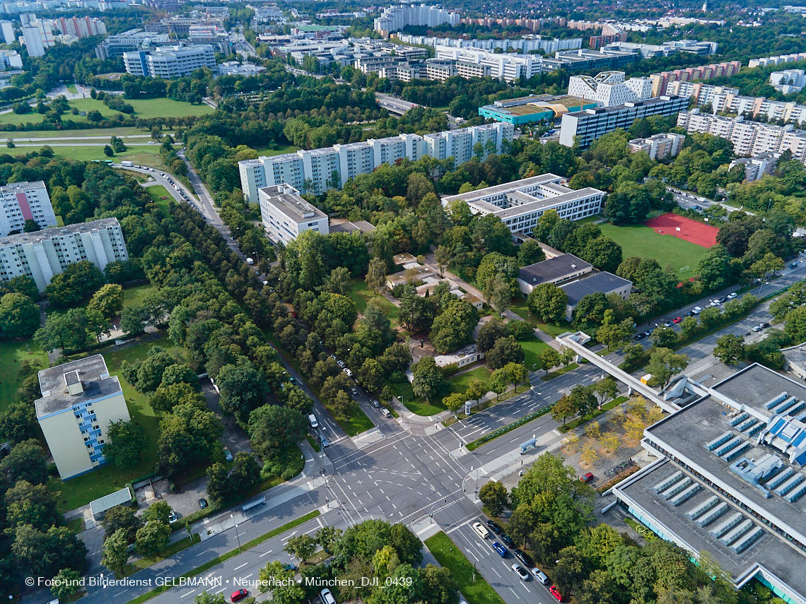 09.09.2021 - Die Heinrich-Wieland-Straße in Neuperlach