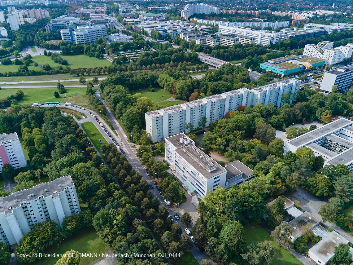 09.09.2021 - Die Heinrich-Wieland-Straße in Neuperlach