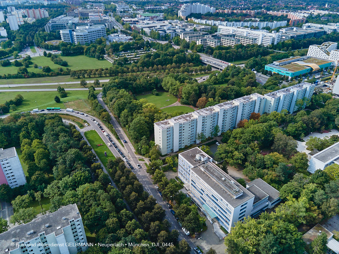 09.09.2021 - Die Heinrich-Wieland-Straße in Neuperlach