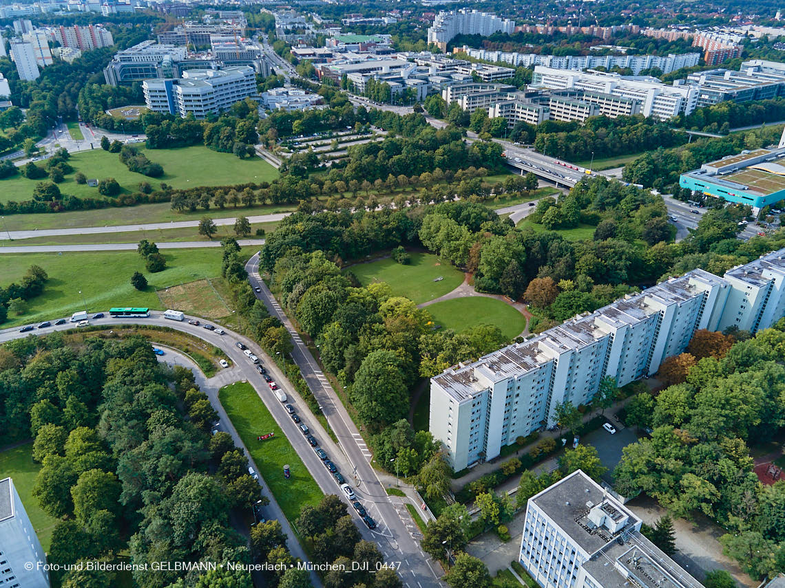 09.09.2021 - Die Heinrich-Wieland-Straße in Neuperlach