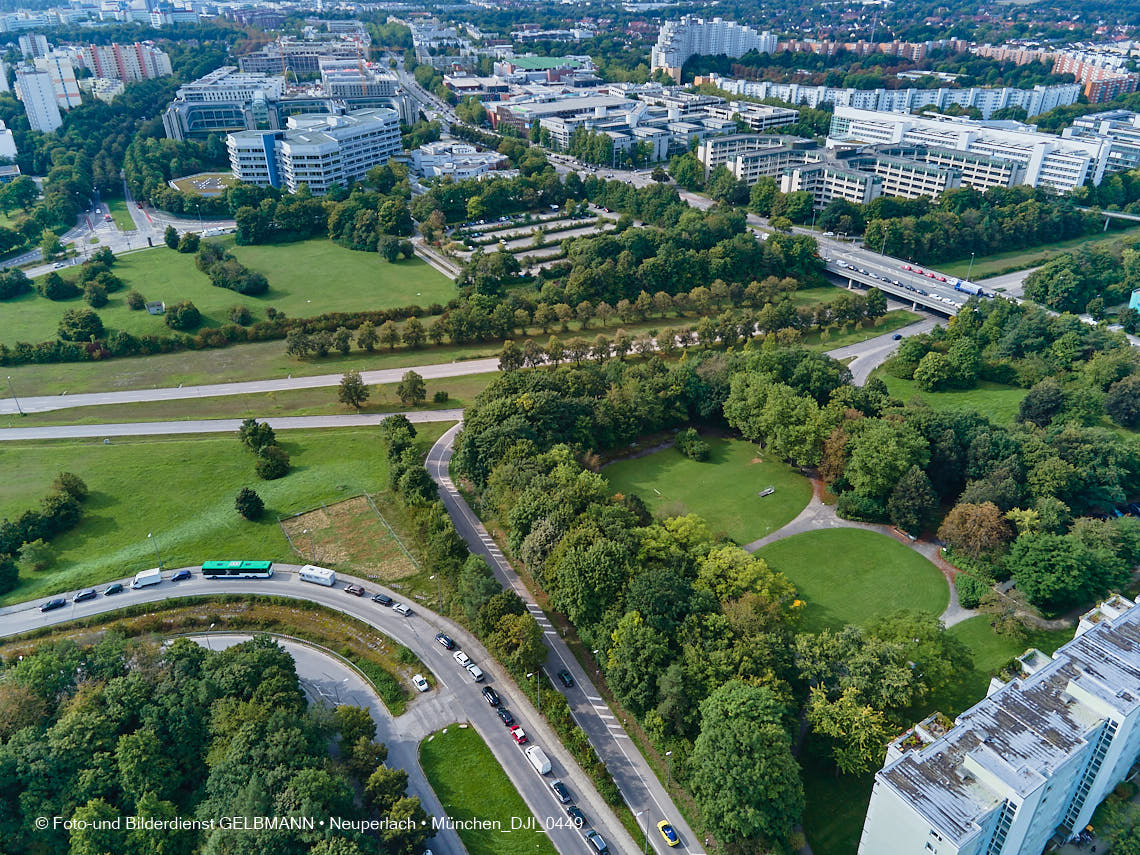 09.09.2021 - Die Heinrich-Wieland-Straße in Neuperlach